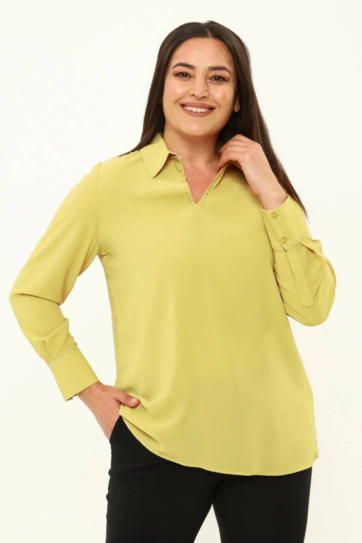 Blouse Hanezza grande taille à strass et fleurs en coton-viscose