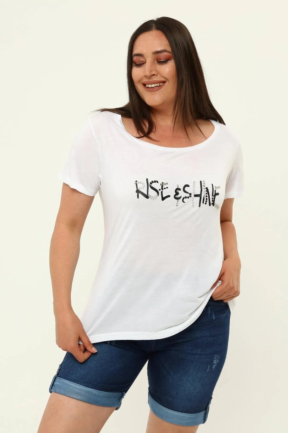 Hanezza T-Shirt mit floraler Stickerei – 100 % Baumwolle und Viskose