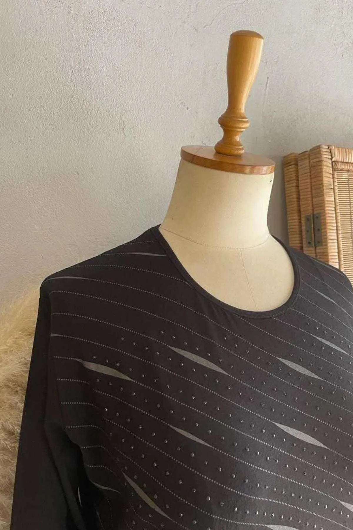 Büyük Beden Kadın HANEZZA Merserize Pamuklu Bisiklet Yaka Bluz - Desenli Anne Bluz Siyah Çizgili