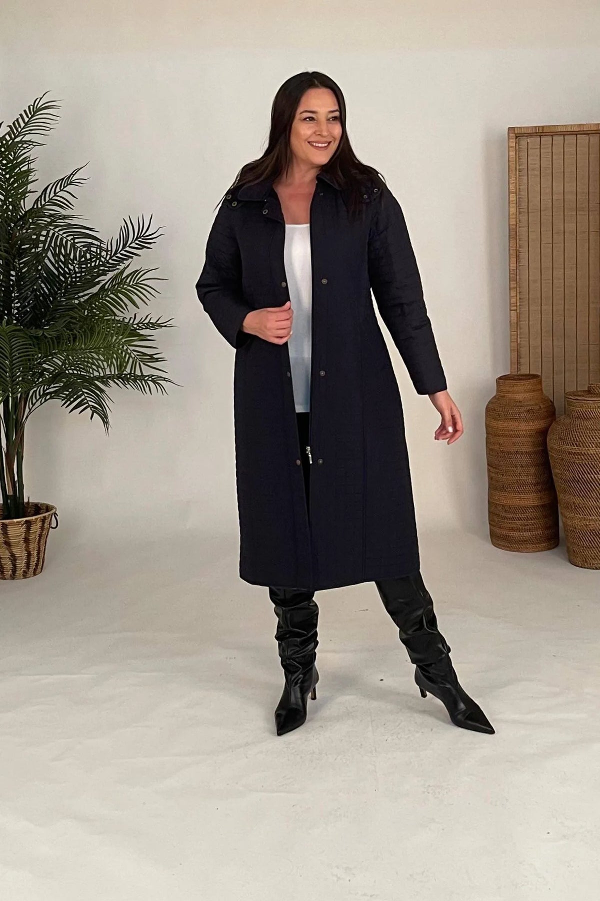 HANEZZA Wasserdichter Steppmantel - Plus Size mit Kapuze