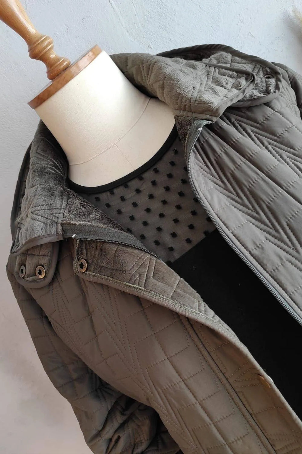 HANEZZA Waterproof Quilted Coat - Plus Size Hooded - Image 19