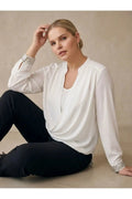 Damen Plus Size Bluse mit Wickelausschnitt und Stickerei aus Jessica-Stoff