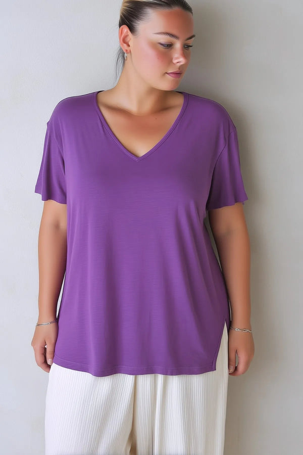 Büyük Beden Kadın Kadın Büyük Beden V Yaka Yanı Yırtmaçlı Lila Pamuklu Viskon T- Shirt ( Serifikalı Kumaş ) Büyük Beden T-Shirt [Lila] [Pamuklu Viskon]