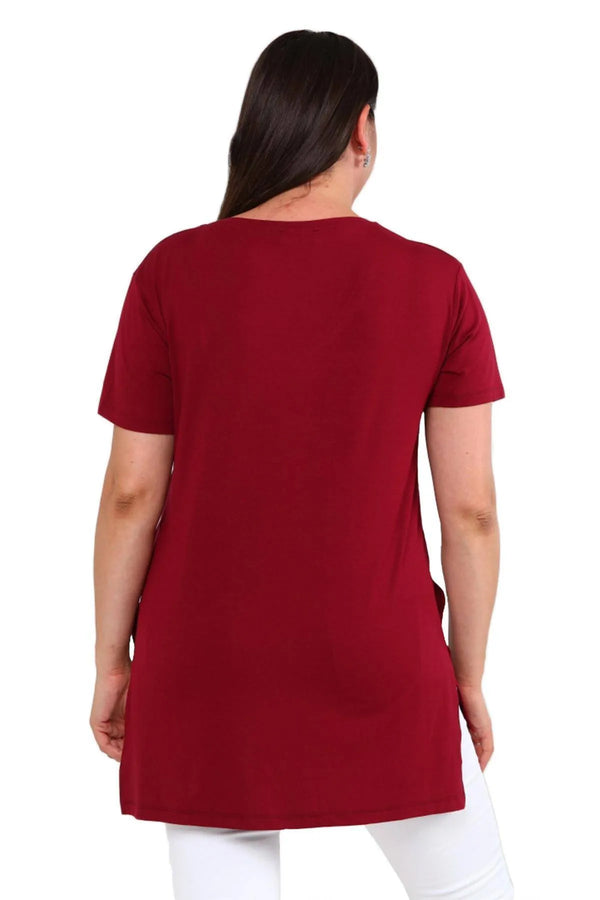 Не ограничивайте себя в комфорте: базовая футболка с V-образным вырезом