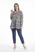 Chemise zèbre dans les tons terre grande taille avec boutons dissimulés, 100 % polyester