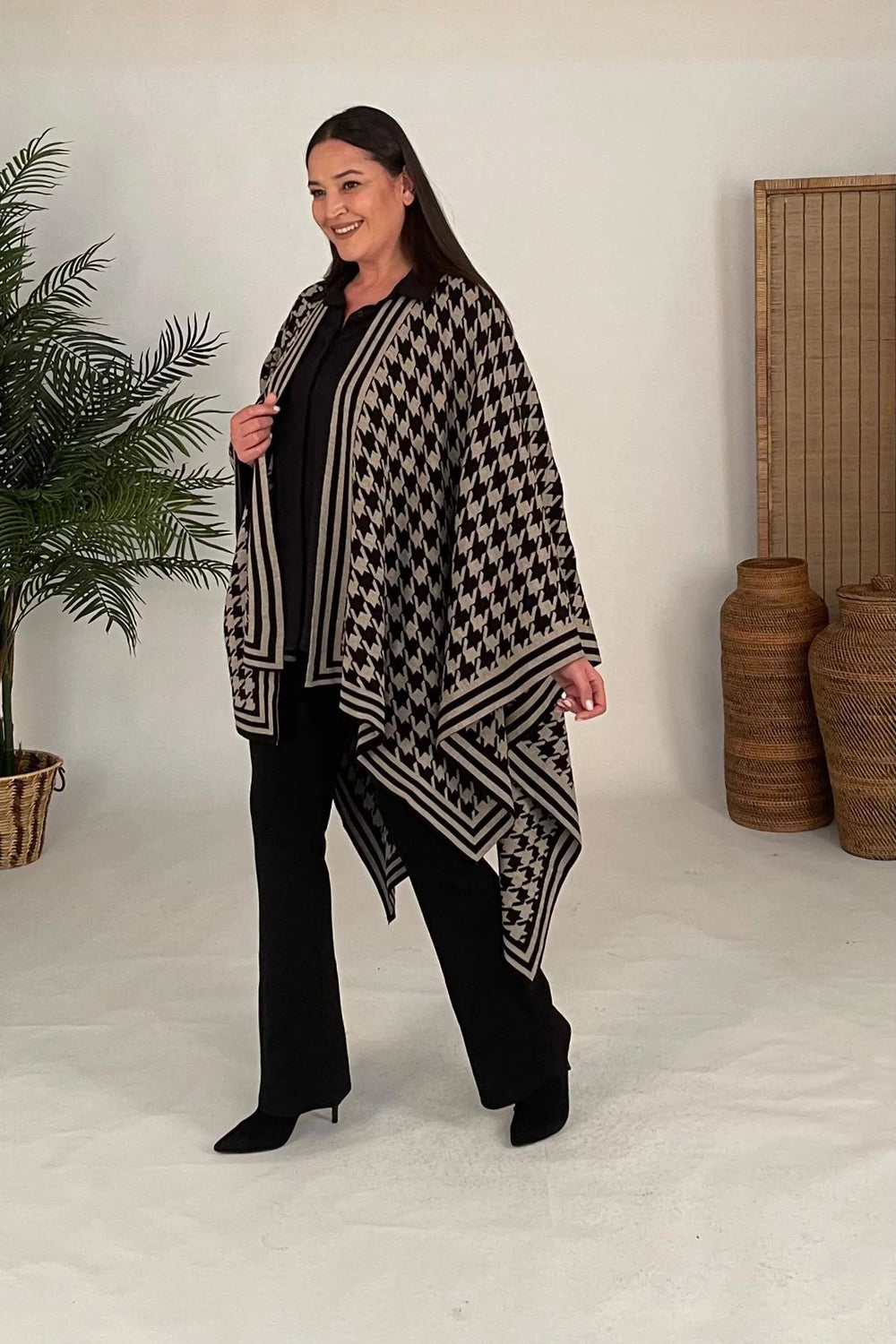 Kaz Ayağı Desenli Triko Panço - %100 Pamuklu Viskon Büyük Beden - Image 1