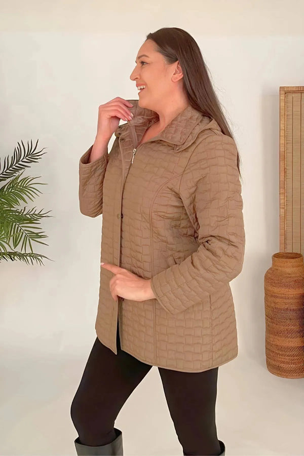 Plus Size Fur-Lined Quilted Coat - Women's Winter Hooded Parka