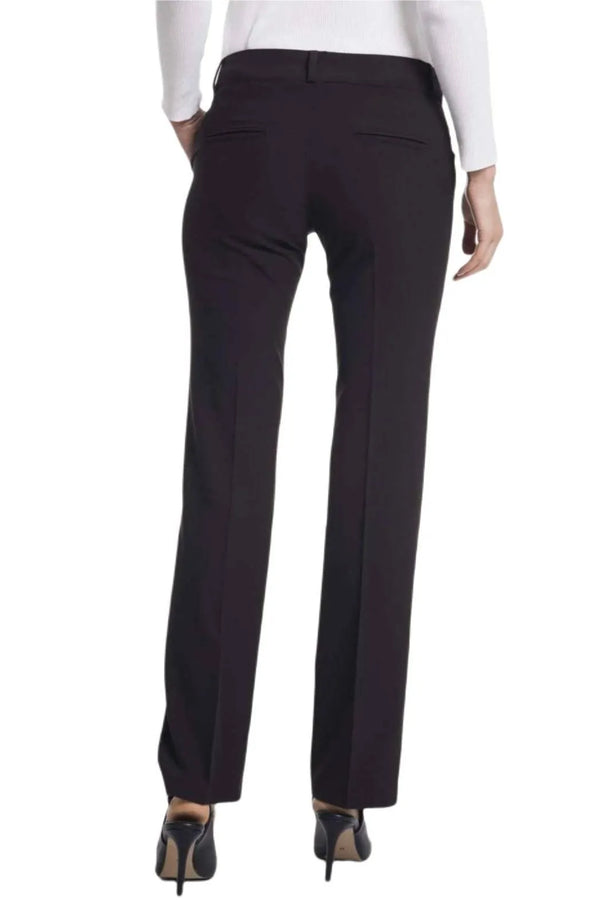 Брюки с боковыми карманами: комфорт в каждом движении. Смотреть сейчас