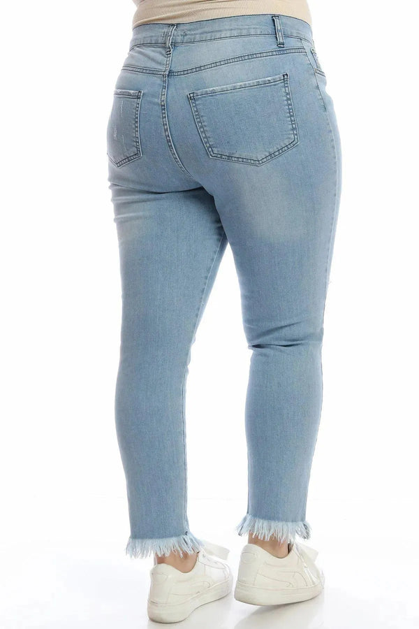 Идеально для спорта и повседневной носки: джинсы Hanezza с бахромой на штанинах