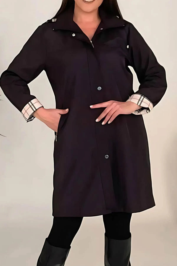 Büyük Beden Kadın Su Geçirmez Büyük Beden Yağmurluk - Kapüşonlu Diz Boyu Ticari Ürün Kahverengi Ekose Detaylı