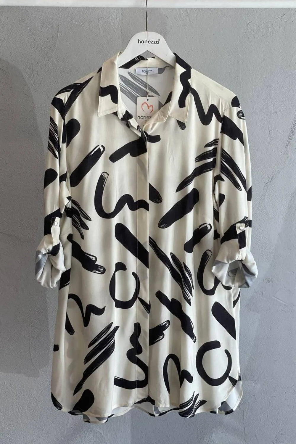 Рубашка вискозная больших размеров с рисунком 