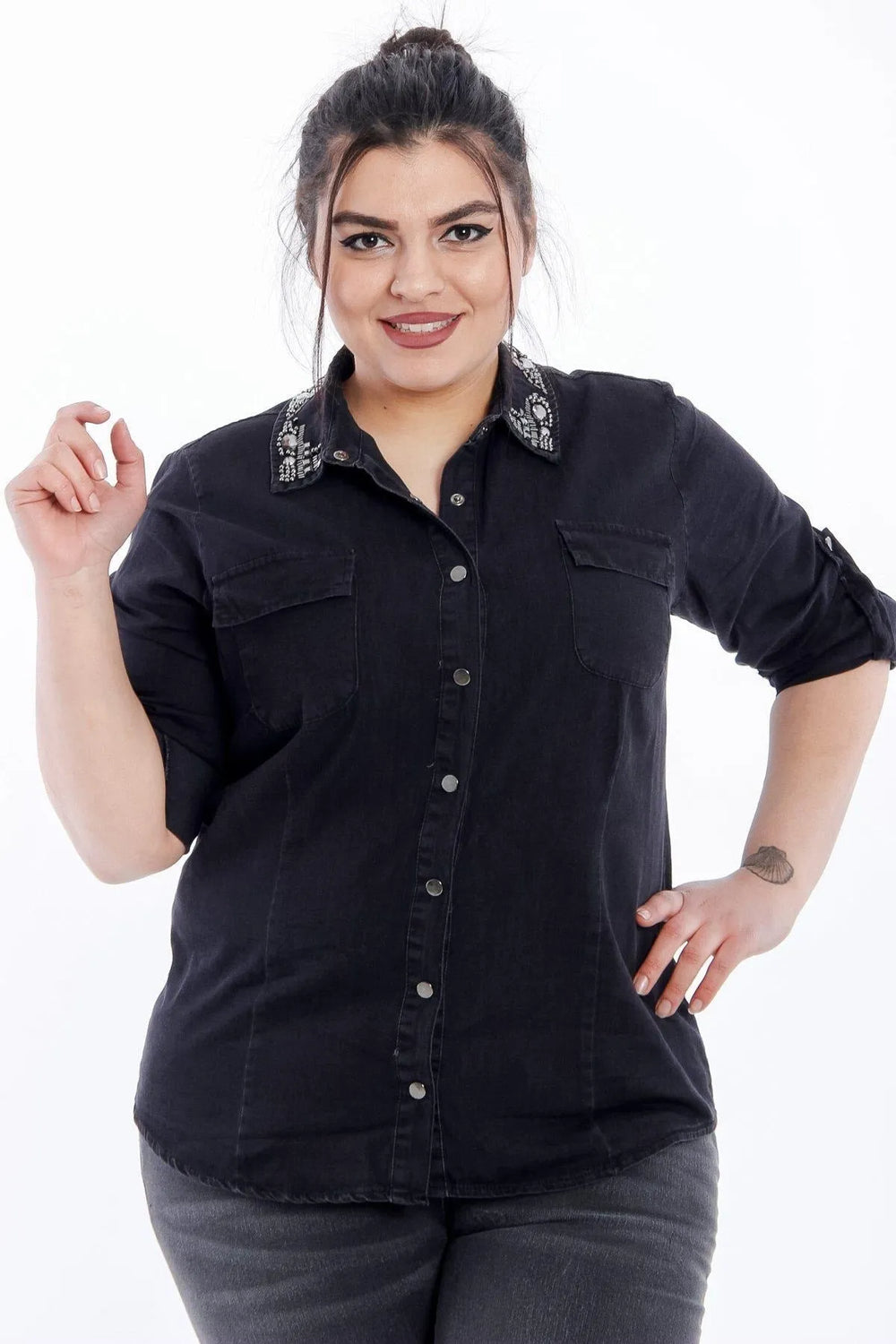 Yakası Boncuklu Kot - Image 1