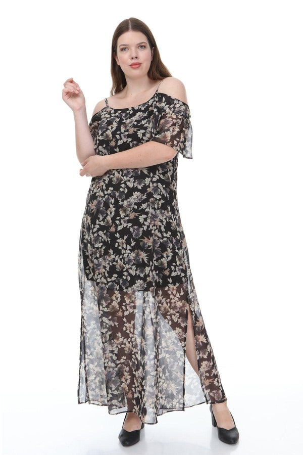 Büyük beden kadınlar için çiçek desenli şifon elbise.